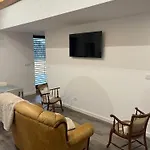 Little Haven Apartment *